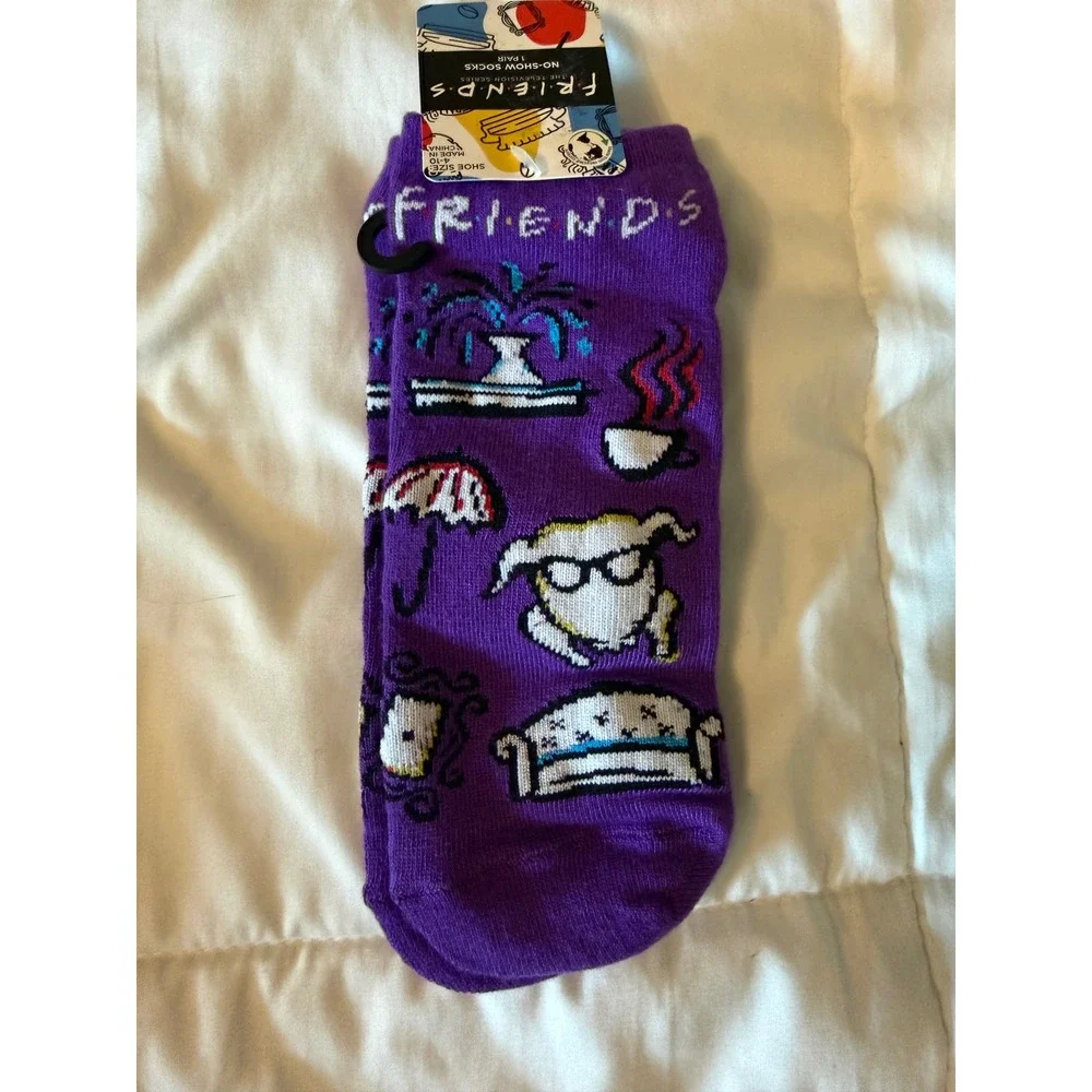 Friends TV Show No-Show Socks Purple Iconic Icons Turkey Couch ShoeSize 4-10 NEW